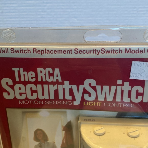 NWT & Vintage RCA Security Switch, Motion-Sensing Light Control - Picture 2 of 4